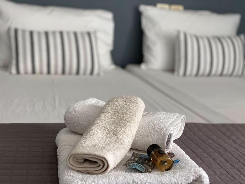 Edelweiss Aparthotel Tsoútsouros Exteriör bild