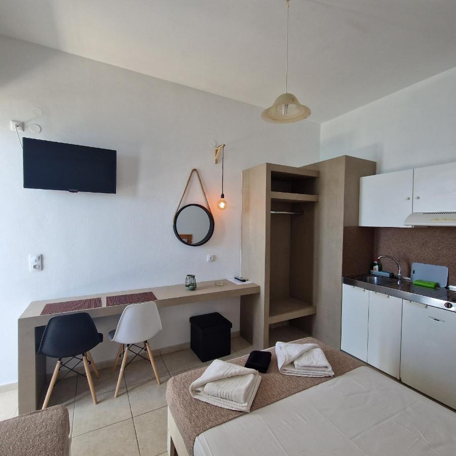 Edelweiss Aparthotel Tsoútsouros Exteriör bild
