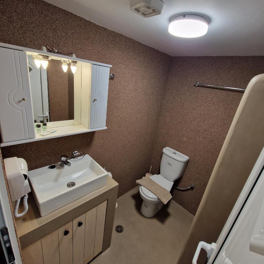 Edelweiss Aparthotel Tsoútsouros Exteriör bild